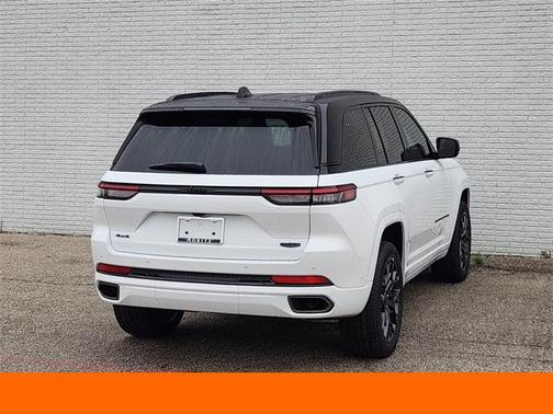 2025 Jeep Grand Cherokee Summit