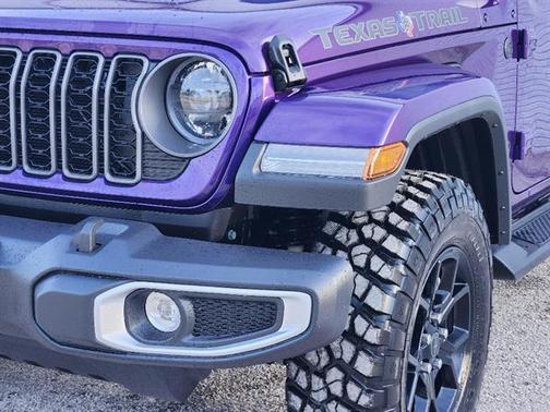 REIGN 2026 Jeep Gladiator Texas Trail