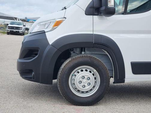 White 2026 RAM ProMaster 2500 High Roof