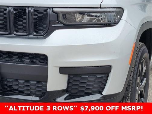 2025 Jeep Grand Cherokee L Laredo
