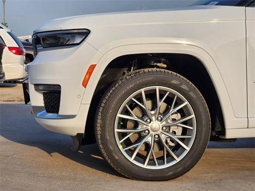 2025 Jeep Grand Cherokee L Summit