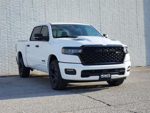 Bright White Clearcoat 2026 RAM 1500 Big Horn/Lone Star