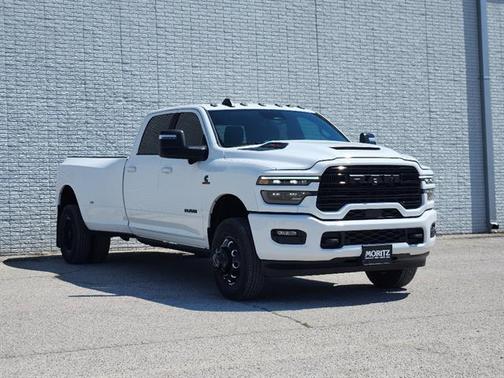 Bright White Clearcoat 2026 RAM 3500 Laramie