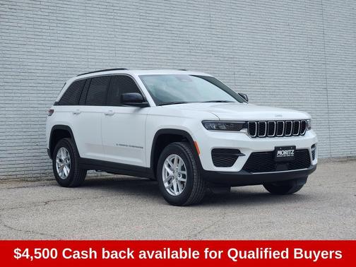 Bright White Clearcoat 2026 Jeep Grand Cherokee Laredo X