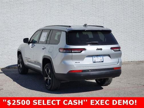 2025 Jeep Grand Cherokee L Laredo
