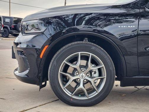 Black Clearcoat 2026 Dodge Durango GT HEMI V8
