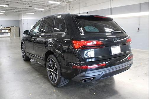 2025 Audi Q7 Premium Plus 45 TFSI quattro Tiptronic