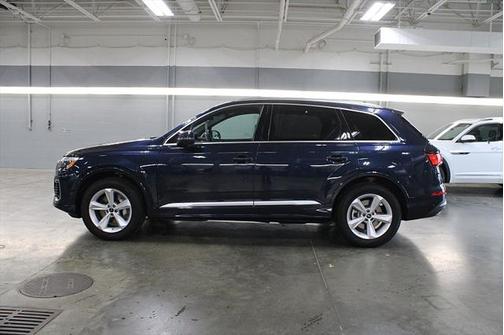 2025 Audi Q7 Premium 55 TFSI quattro Tiptronic