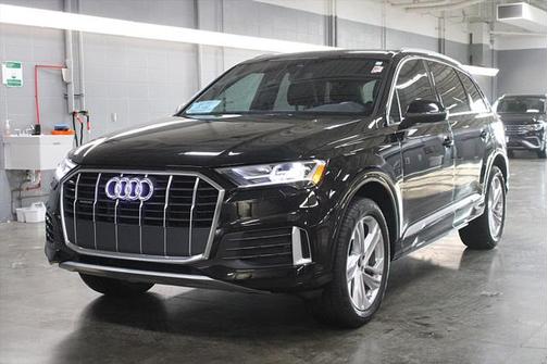 2023 Audi Q7 Premium 45 TFSI quattro Tiptronic