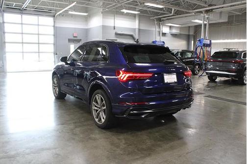 2022 Audi Q3 Premium 45 TFSI S line quattro Tiptronic
