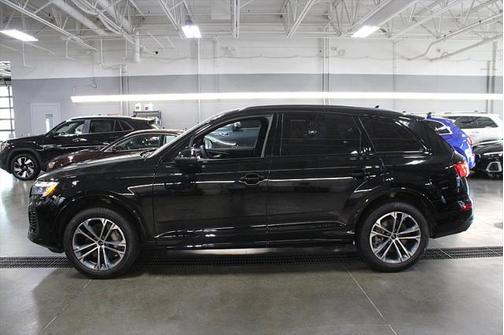 2025 Audi Q7 Premium Plus 45 TFSI quattro Tiptronic