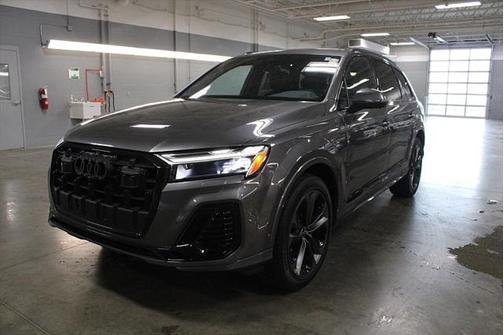 2025 Audi Q7 Premium Plus 55 TFSI quattro Tiptronic
