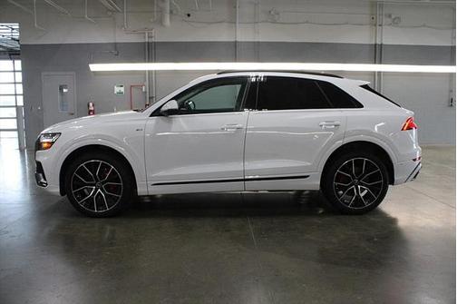2021 Audi Q8 Prestige 55 TFSI quattro Tiptronic