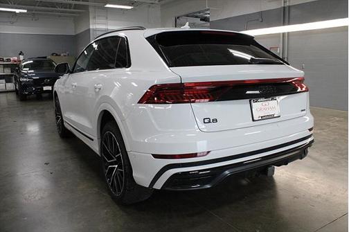 2021 Audi Q8 Prestige 55 TFSI quattro Tiptronic