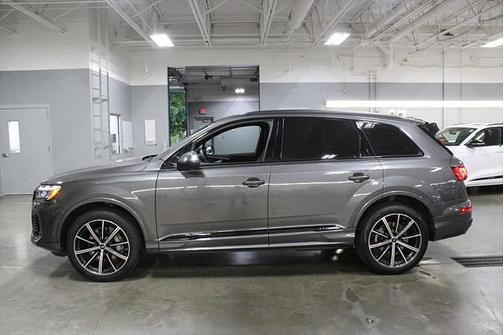 2025 Audi Q7 Premium Plus 45 TFSI quattro Tiptronic