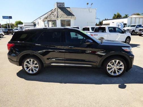 2023 Ford Explorer Platinum