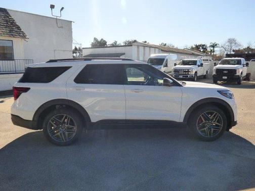 White Metallic 2026 Ford Explorer ST