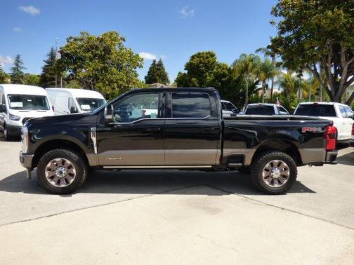 Agate Black Metallic 2023 Ford F-250 King Ranch