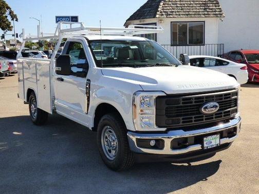 Oxford White 2026 Ford F-250 XL Truck