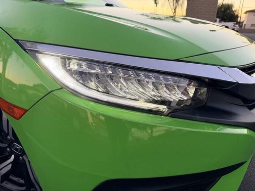 2018 Honda Civic Touring