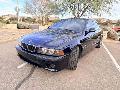 2002 BMW M5 Base