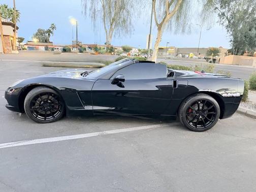 2005 Chevrolet Corvette Base