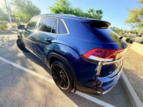 Blue 2021 Volkswagen Atlas Cross Sport 2.0T SE w/Technology
