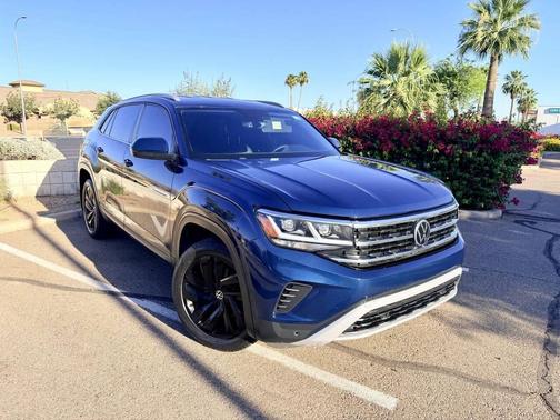 Blue 2021 Volkswagen Atlas Cross Sport 2.0T SE w/Technology