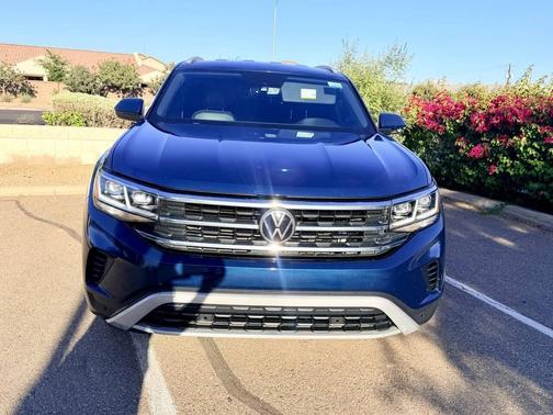 Blue 2021 Volkswagen Atlas Cross Sport 2.0T SE w/Technology