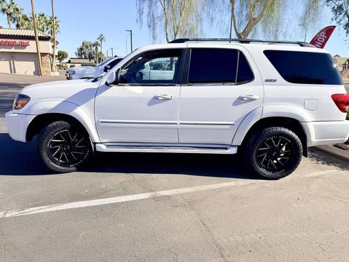 2007 Toyota Sequoia SR5