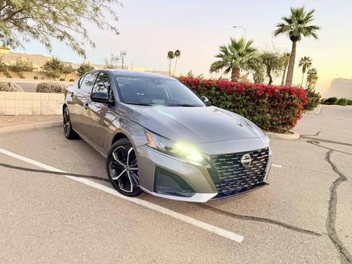 2025 Nissan Altima SR FWD