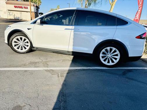 2018 Tesla Model X 75D