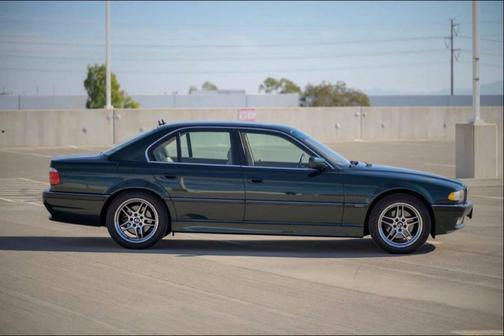 2001 BMW 740 740i 4dr Sedan