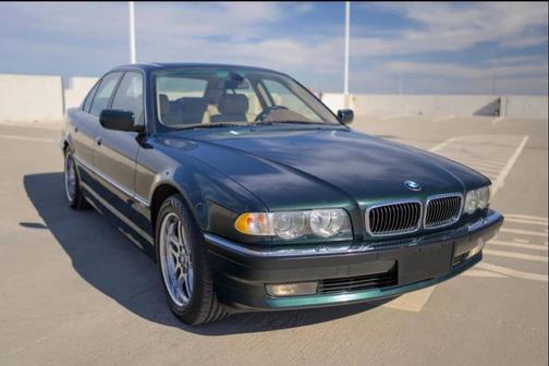 2001 BMW 740 740i 4dr Sedan