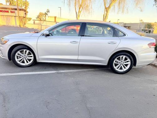 2020 Volkswagen Passat 2.0T SE