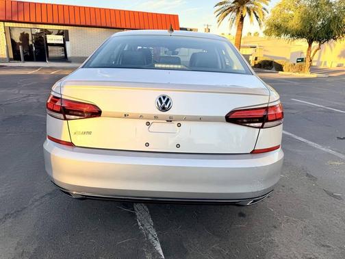 2020 Volkswagen Passat 2.0T SE