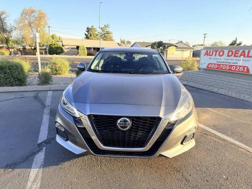 Gray 2022 Nissan Altima 2.5 SV