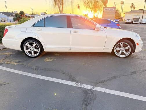 2013 Mercedes-Benz S-Class 4MATIC