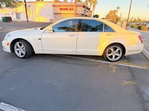 2013 Mercedes-Benz S-Class 4MATIC