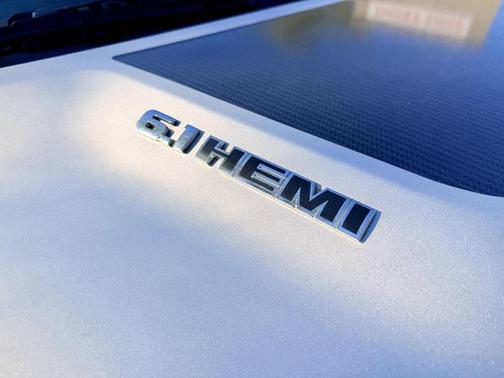 2009 Dodge Challenger SRT8