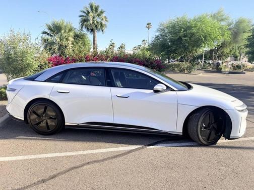 White 2023 Lucid Air Touring