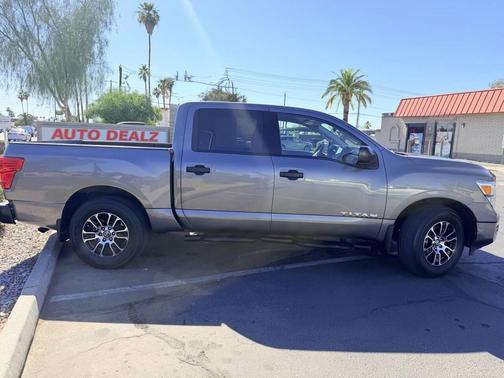 Gray 2022 Nissan Titan SV