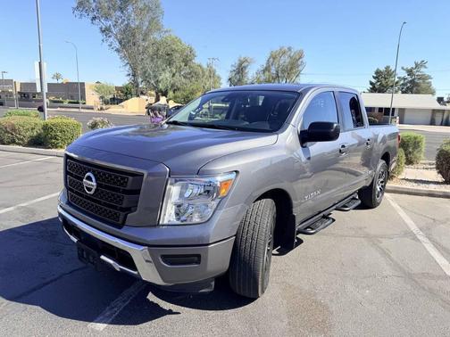 Gray 2022 Nissan Titan SV