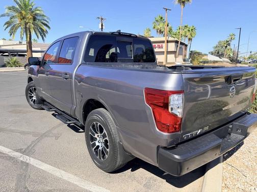 Gray 2022 Nissan Titan SV