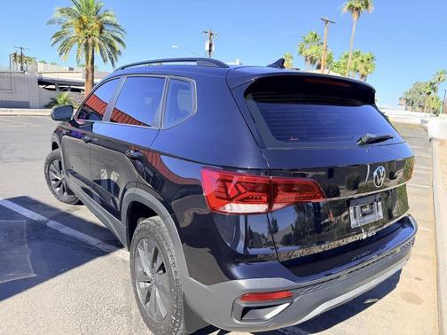 Black 2022 Volkswagen Taos 1.5T S