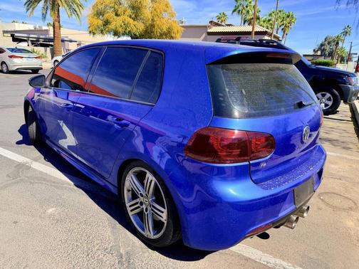 2012 Volkswagen Golf R 4-Door