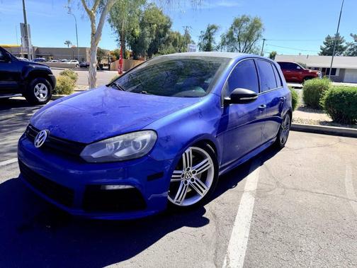 2012 Volkswagen Golf R 4-Door