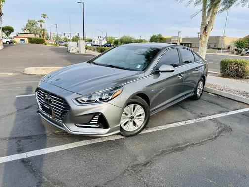 2019 Hyundai SONATA Hybrid SE