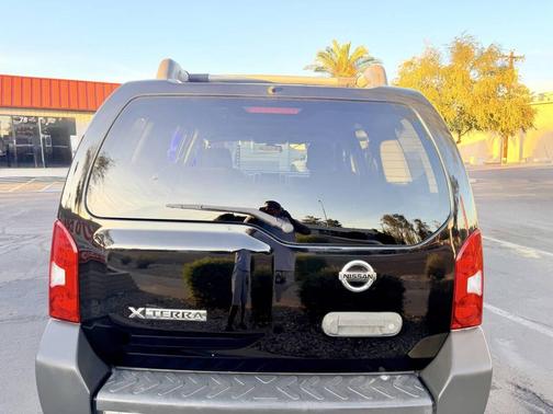 2011 Nissan Xterra S