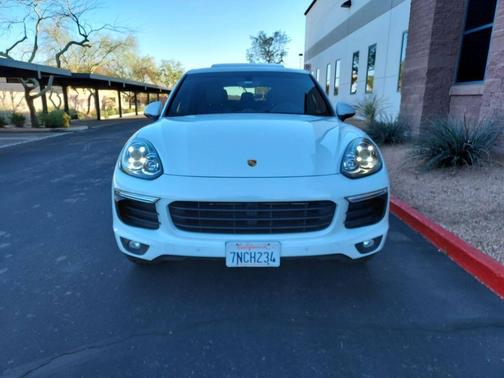 2016 Porsche Cayenne S